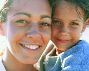 mom and daughter